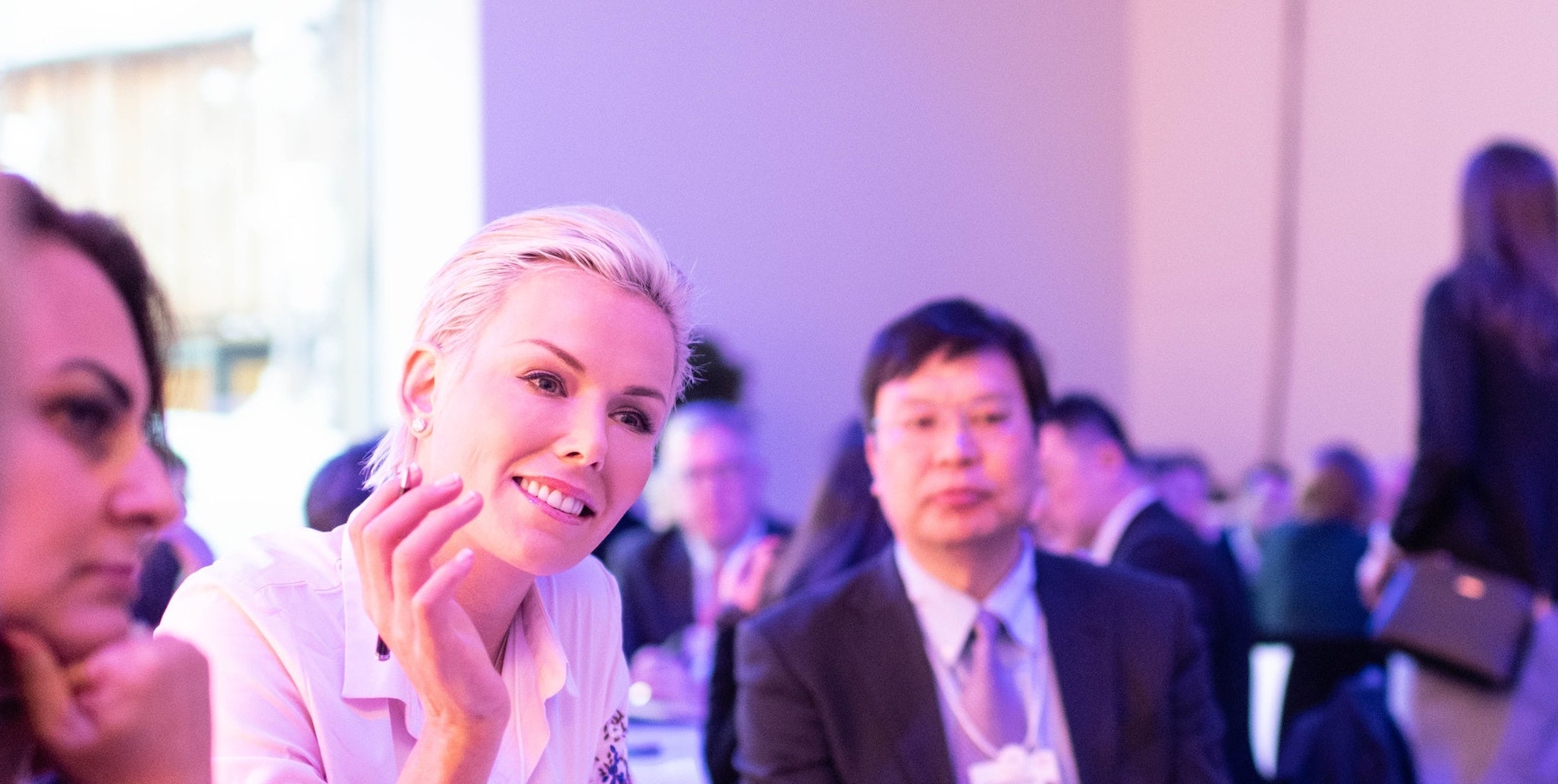 海外での通訳業務