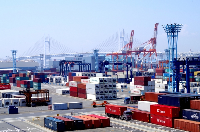 海外進出の際に輸送を行うための港